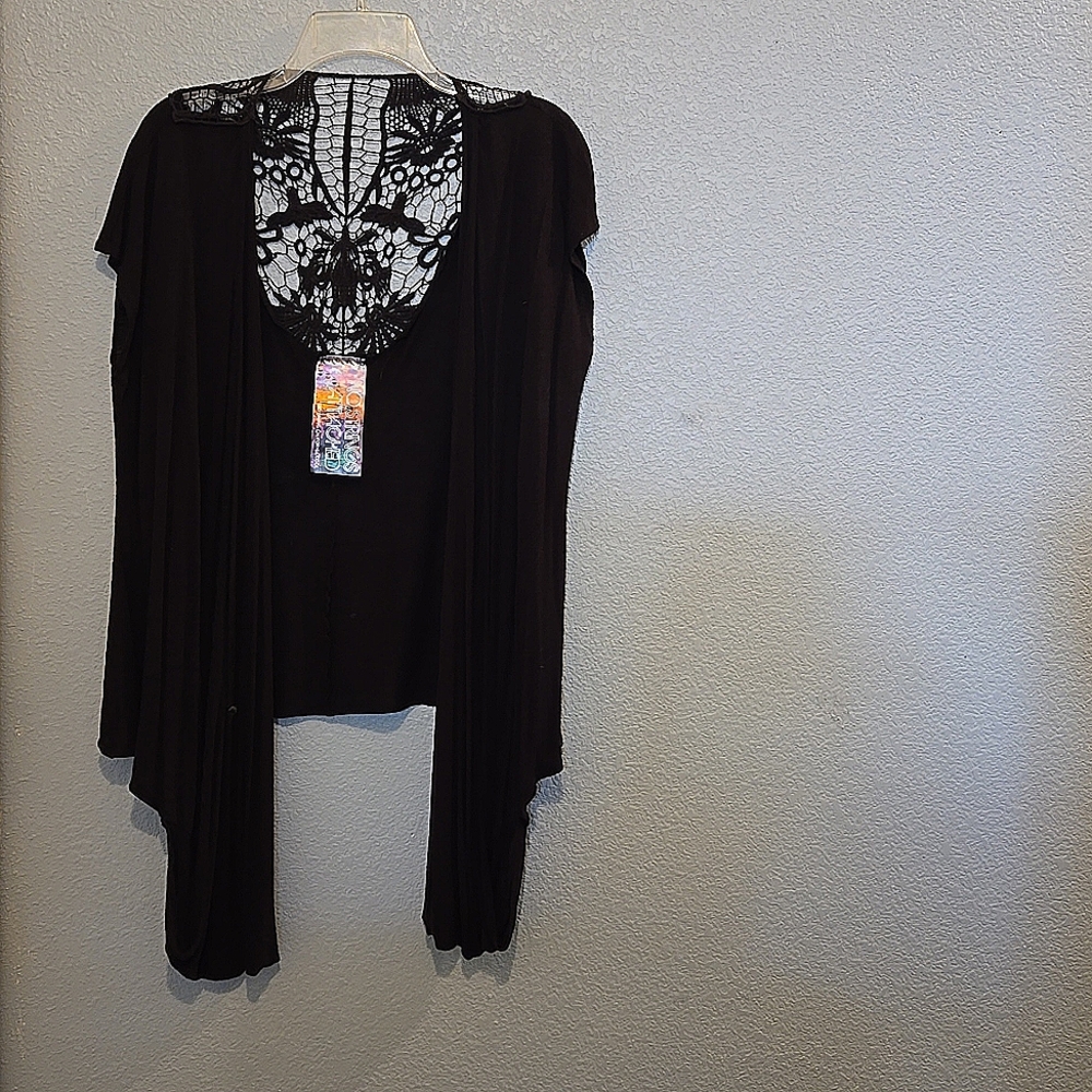 No Strings Attached Womens M/L Lace Back Assymetric Hem Sweater.